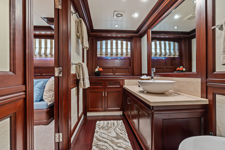 Samsara Yacht Photos Pics 