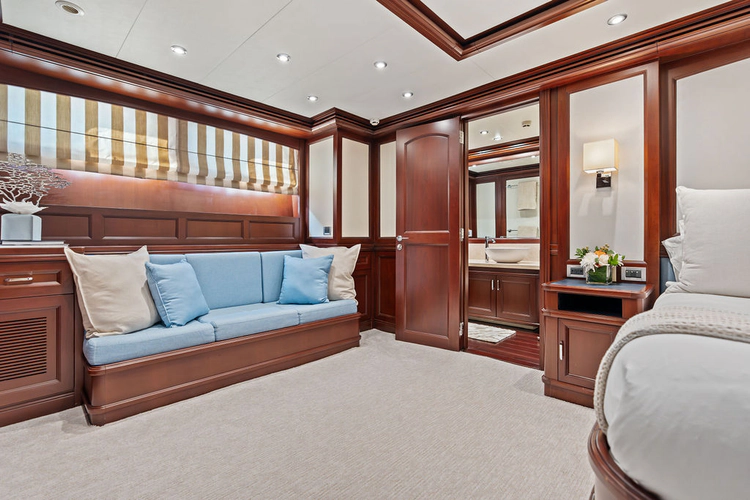 Samsara Yacht Photos Pics 