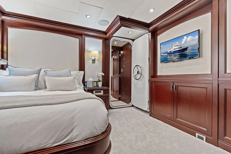 Samsara Yacht Photos Pics 