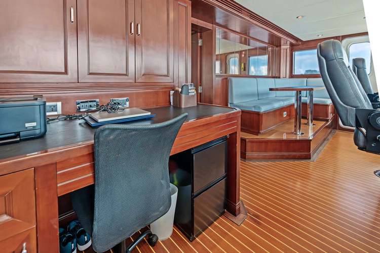 Samsara Yacht Photos Pics 