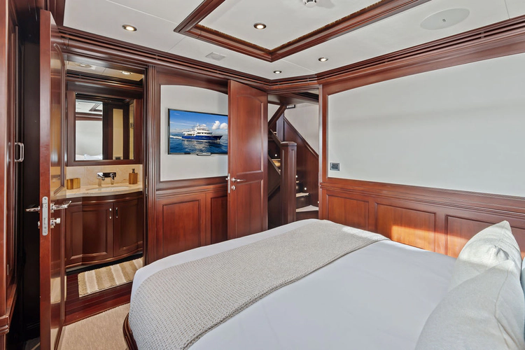 Samsara Yacht Photos Pics 
