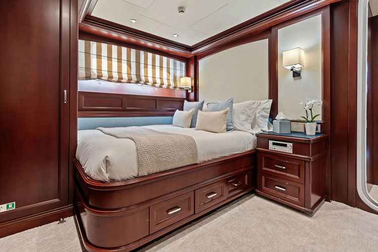 Samsara Yacht Photos Pics 