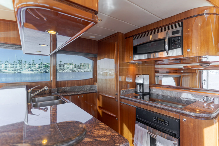 Malou Yacht Photos Pics 