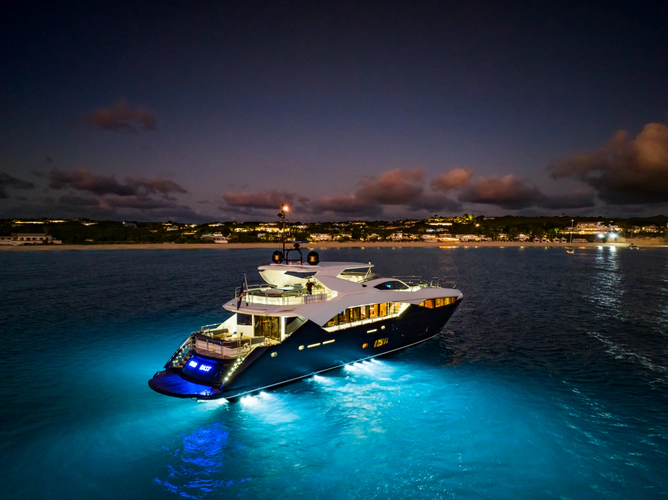 Evereast Yacht Photos Pics 