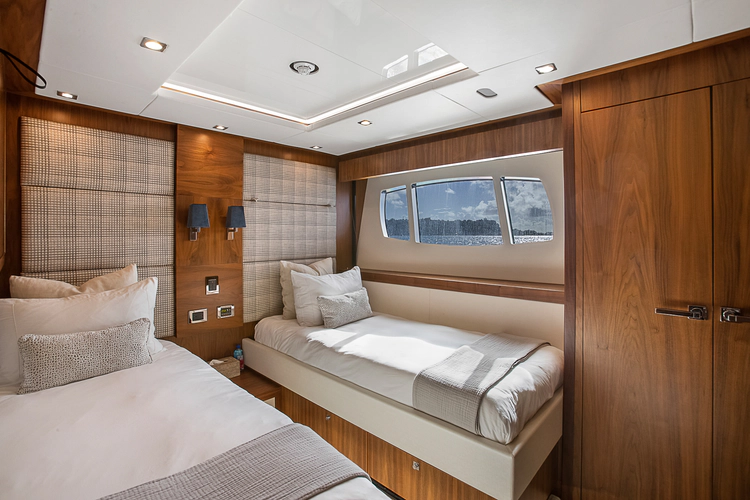 Evereast Yacht Photos Pics 