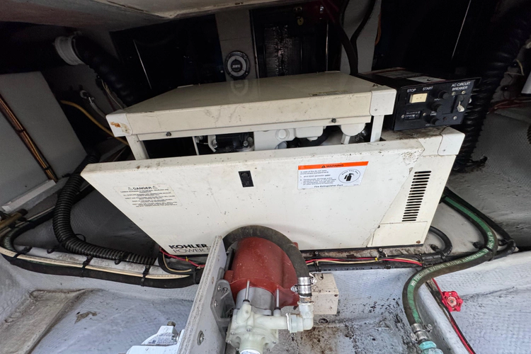 Lady Zette Yacht Photos Pics 