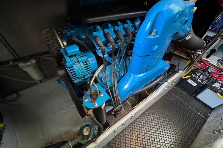 Lady Zette Yacht Photos Pics 