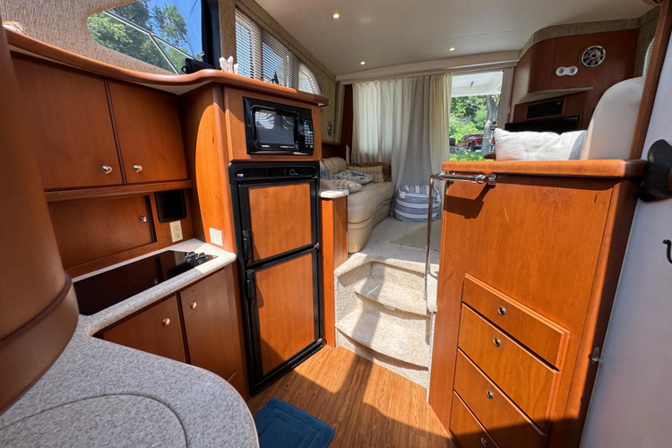 Lady Zette Yacht Photos Pics 