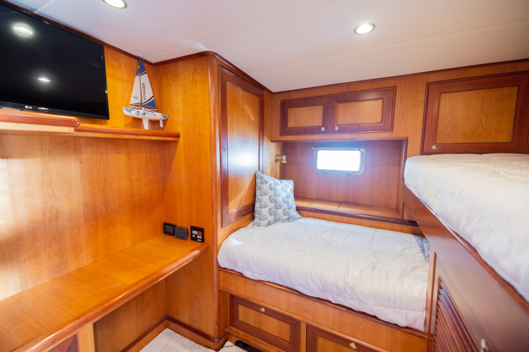 Colette Yacht Photos Pics 