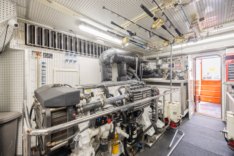 Colette Yacht Photos Pics 