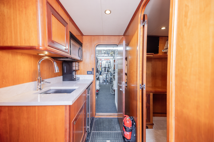 Colette Yacht Photos Pics 