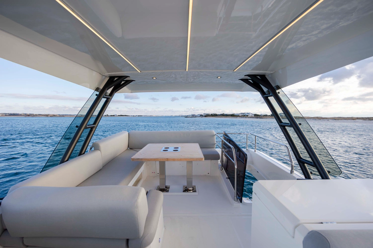 Never Lost Yacht Photos Pics 