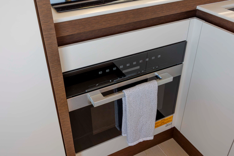 Never Lost Yacht Photos Pics 