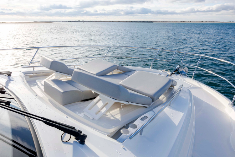 Never Lost Yacht Photos Pics 