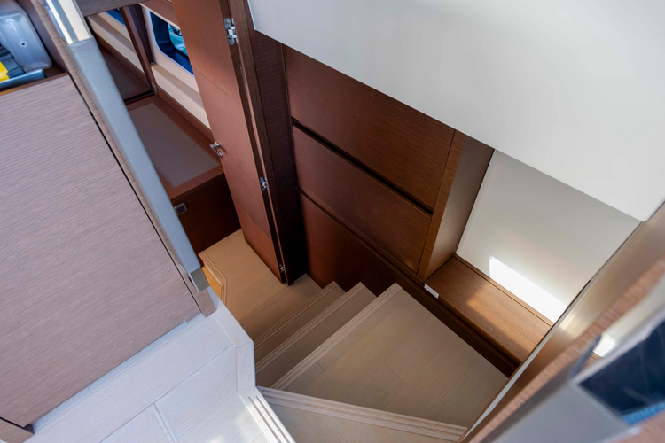 Never Lost Yacht Photos Pics 