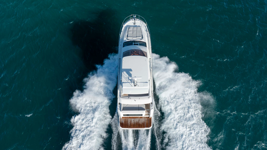 Never Lost Yacht Photos Pics 