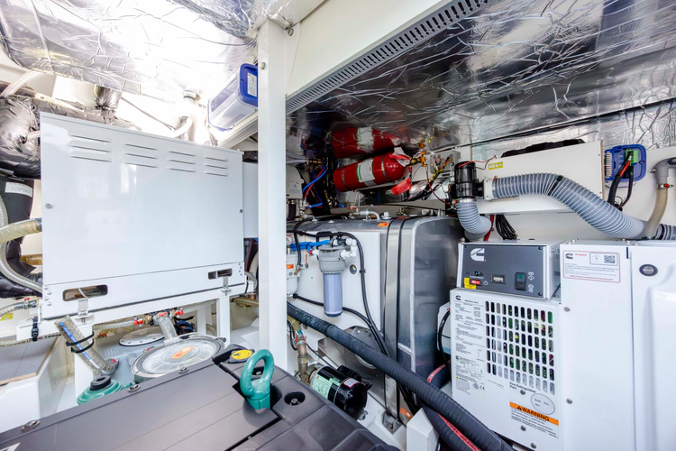 Never Lost Yacht Photos Pics 