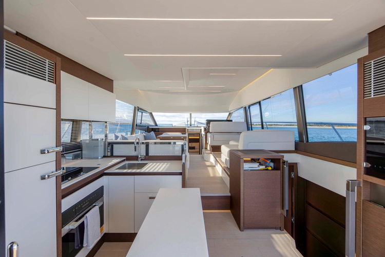 Never Lost Yacht Photos Pics 