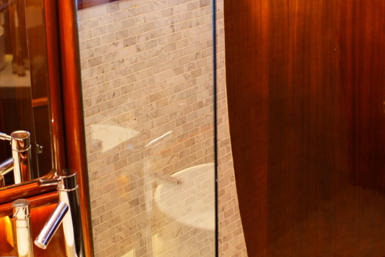 New School Yacht Photos Pics 