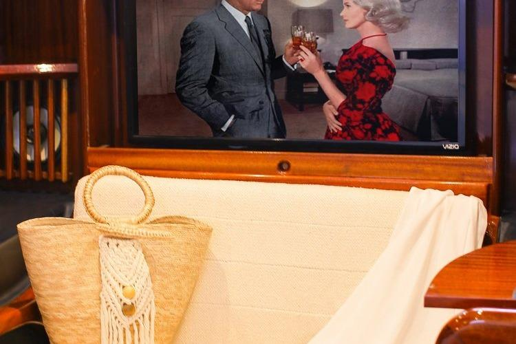 New School Yacht Photos Pics 