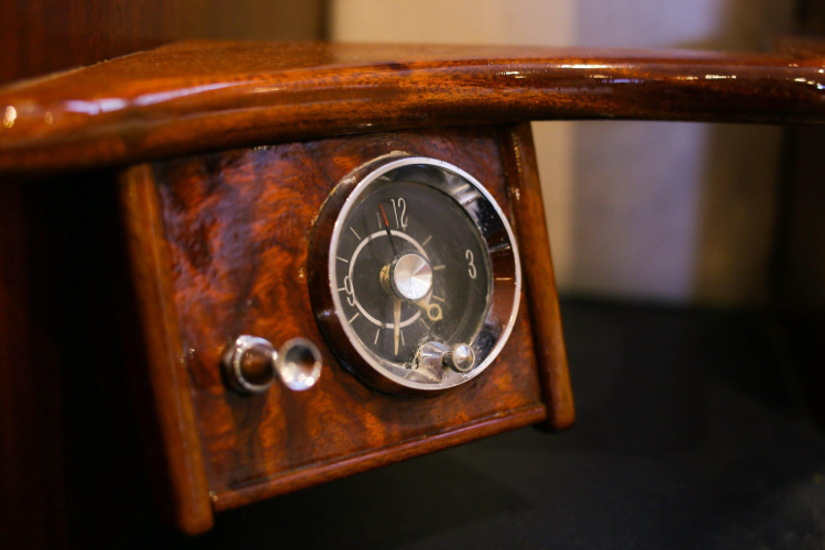 New School Yacht Photos Pics 