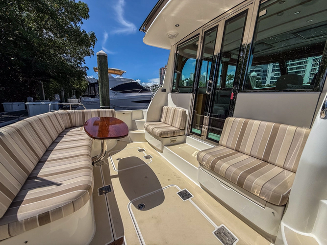 Marinette Yacht Photos Pics 
