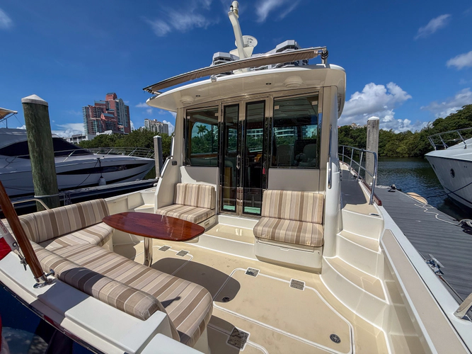 Marinette Yacht Photos Pics 
