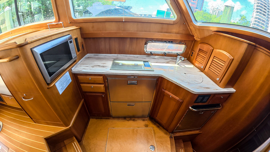Marinette Yacht Photos Pics 