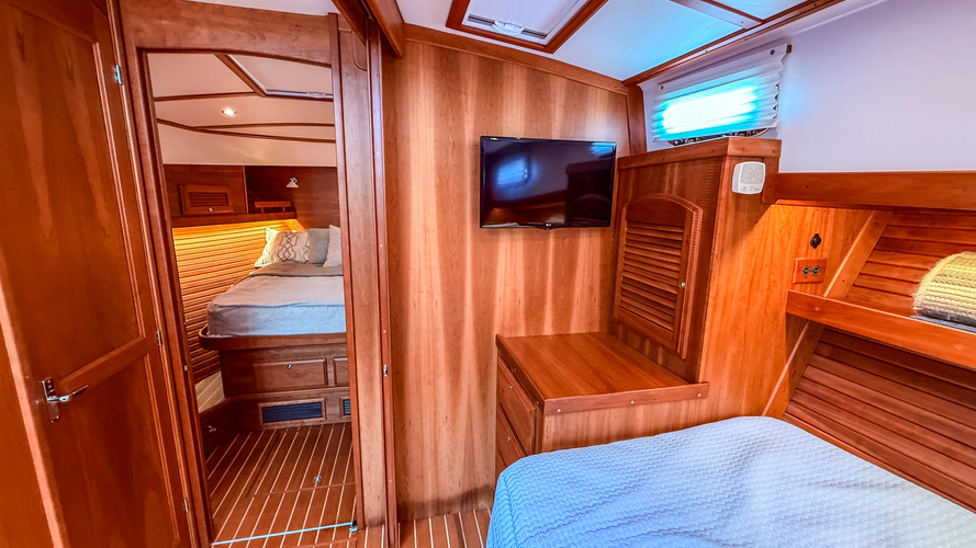 Marinette Yacht Photos Pics 