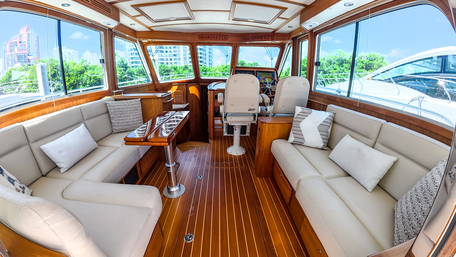 Marinette Yacht Photos Pics 