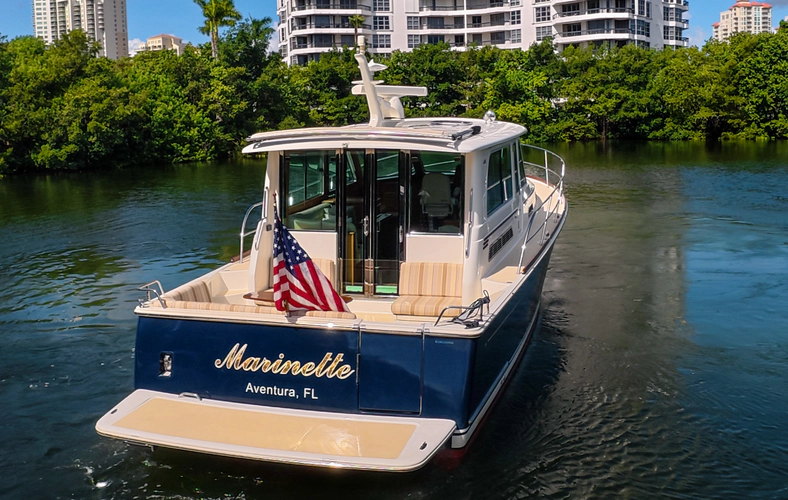 Marinette Yacht Photos Pics 