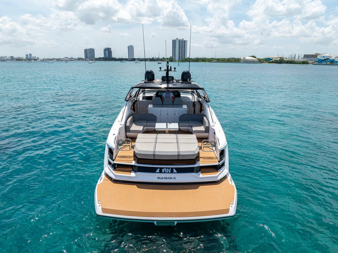 Fin Yacht Photos Pics 