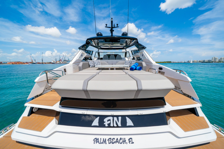 Fin Yacht Photos Pics 