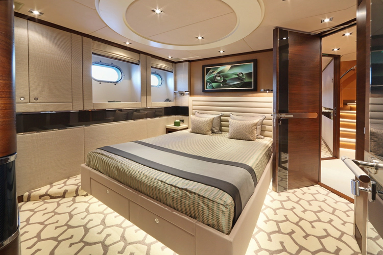 Aurelia Yacht Photos Pics 