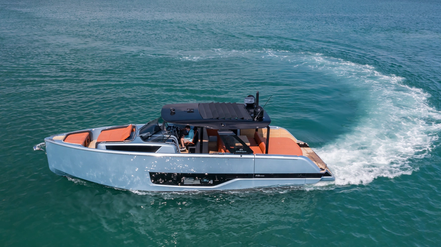 Bella Yacht Photos Pics 