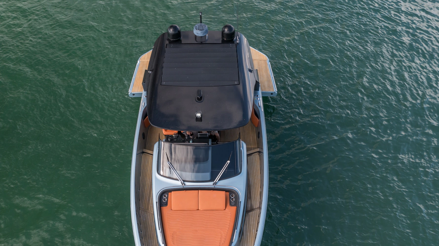 Bella Yacht Photos Pics 