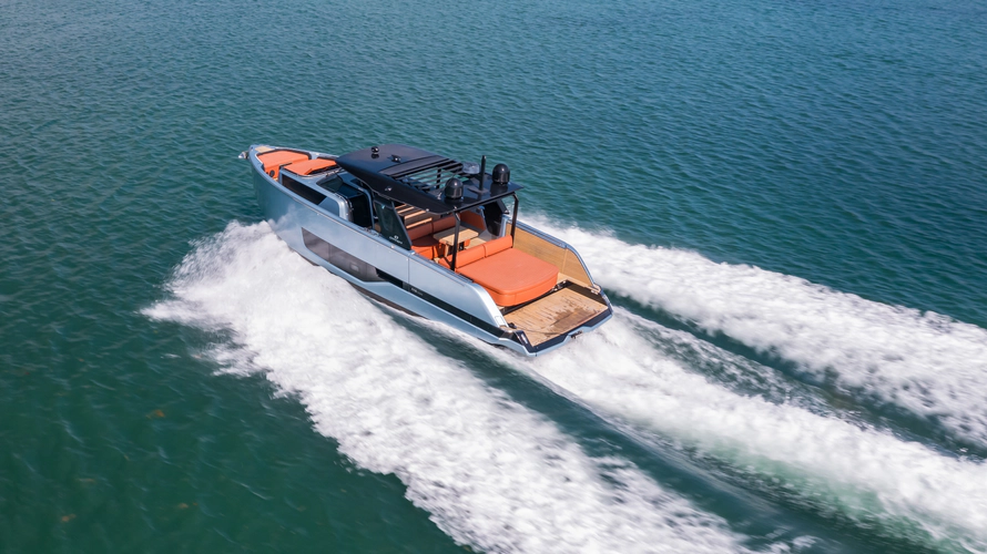 Bella Yacht Photos Pics 