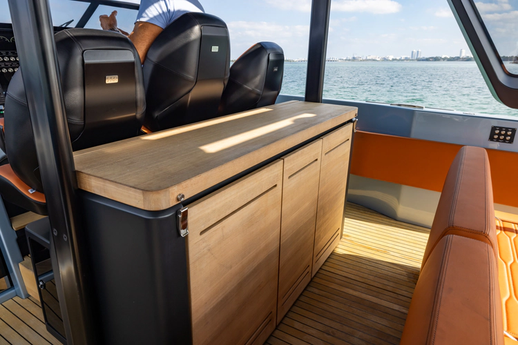 Bella Yacht Photos Pics 