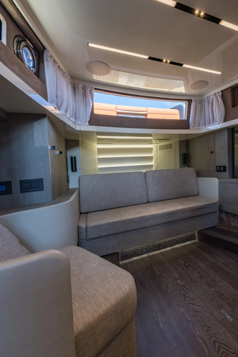 Bella Yacht Photos Pics 