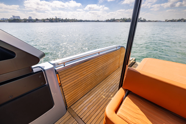 Bella Yacht Photos Pics 