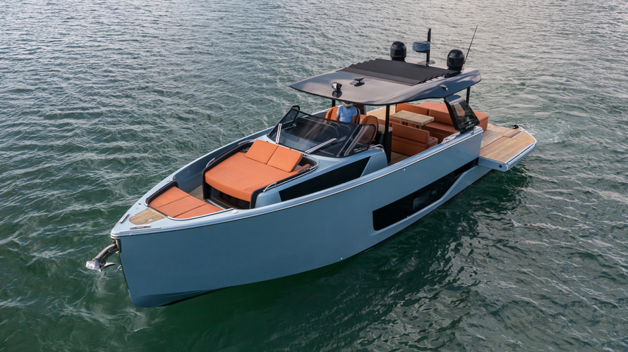 Bella Yacht Photos Pics 