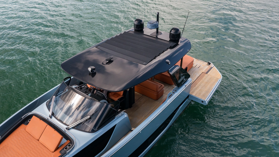 Bella Yacht Photos Pics 