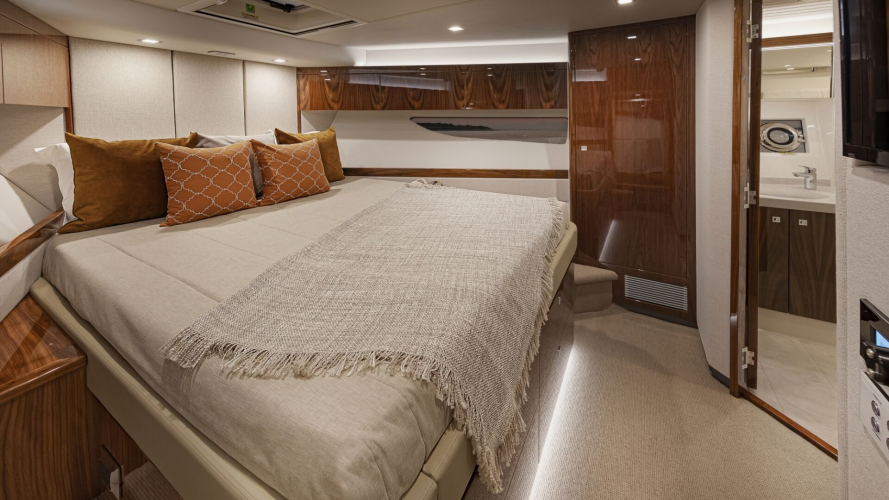 72 Sports Motor Yacht Yacht Photos Pics 