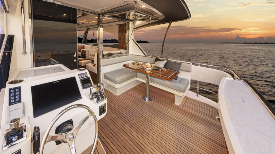 72 Sports Motor Yacht Yacht Photos Pics 