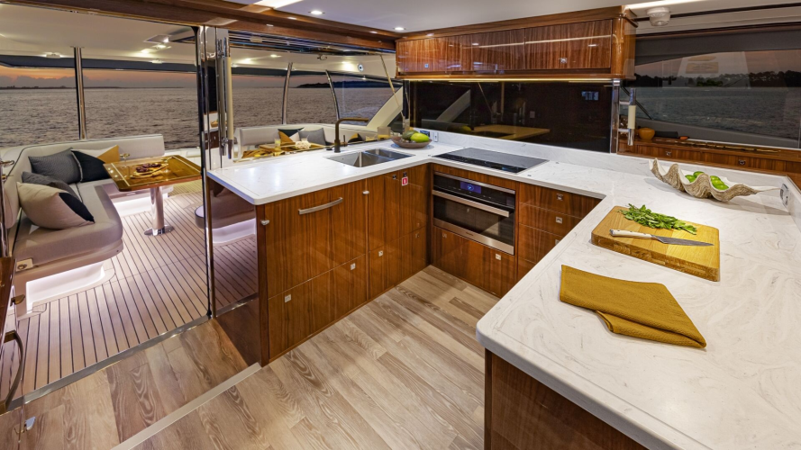 72 Sports Motor Yacht Yacht Photos Pics 