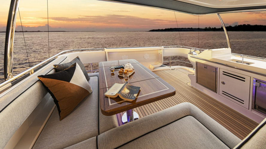 72 Sports Motor Yacht Yacht Photos Pics 