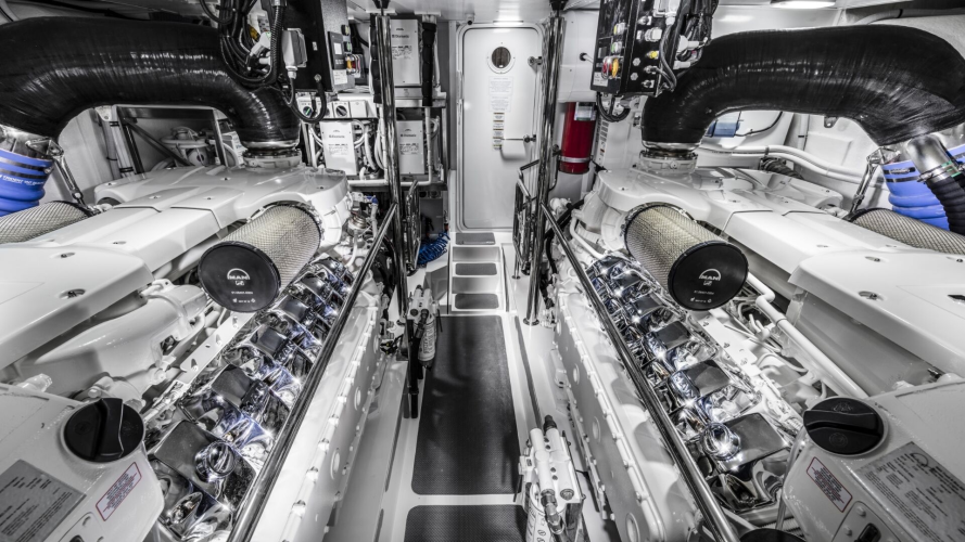 72 Sports Motor Yacht Yacht Photos Pics 