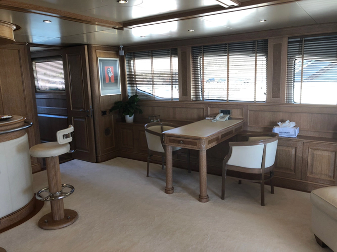 Albatross Yacht Photos Pics 