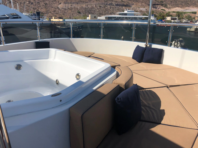 Albatross Yacht Photos Pics 