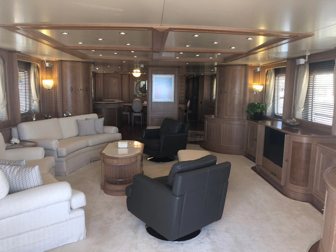 Albatross Yacht Photos Pics 